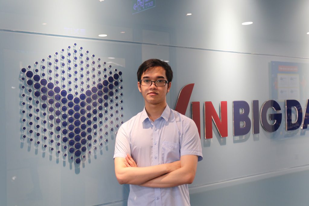 Nguyễn Trung Hiếu, thực tập sinh VinBigdata, vừa hoàn thành nghiên cứu về VinDr-SpineXR