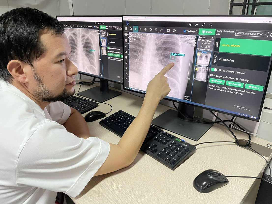 Đọc phim cùng người máy