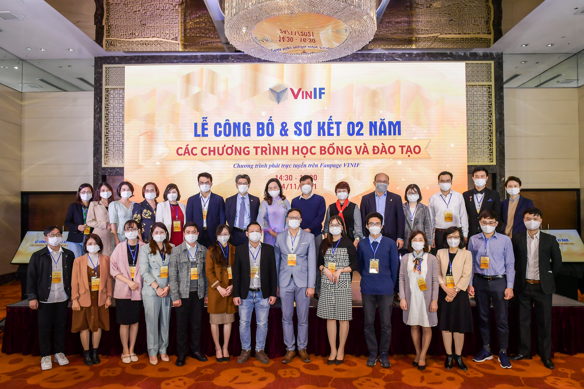 Vingroup trao 40 tỷ đồng học bổng đào tạo 300 thạc sĩ, tiến sĩ trong nước